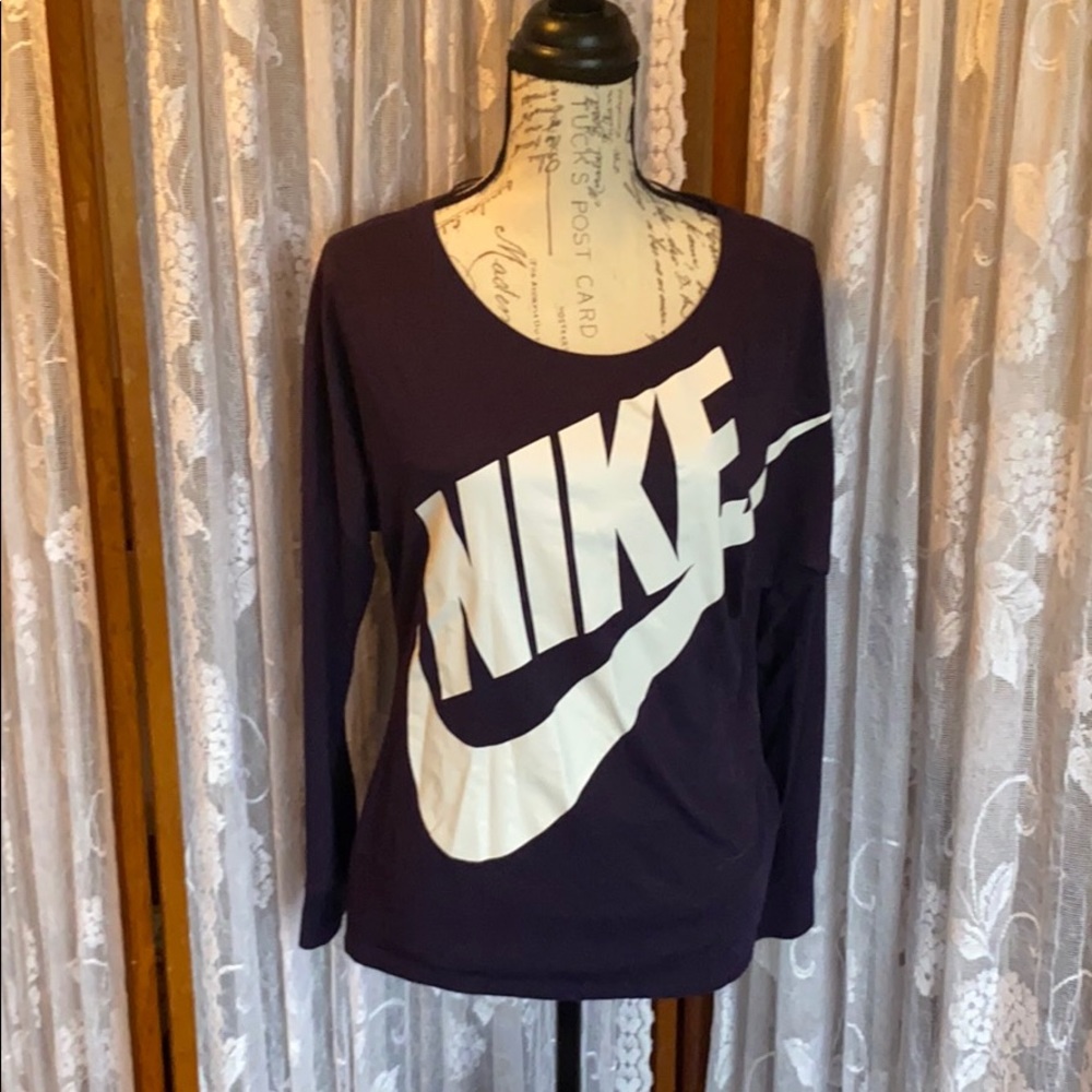 Nike T Shirt